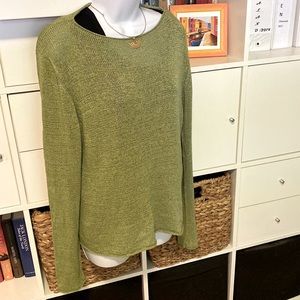Lovely green Eileen Fisher silk rayon blend sweater. EUC
